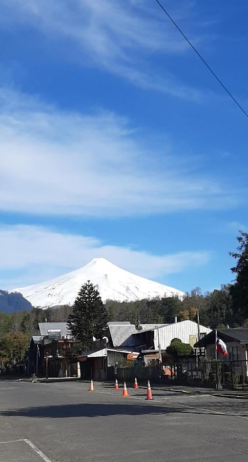 Hostal Victor Pucon Bagian luar foto